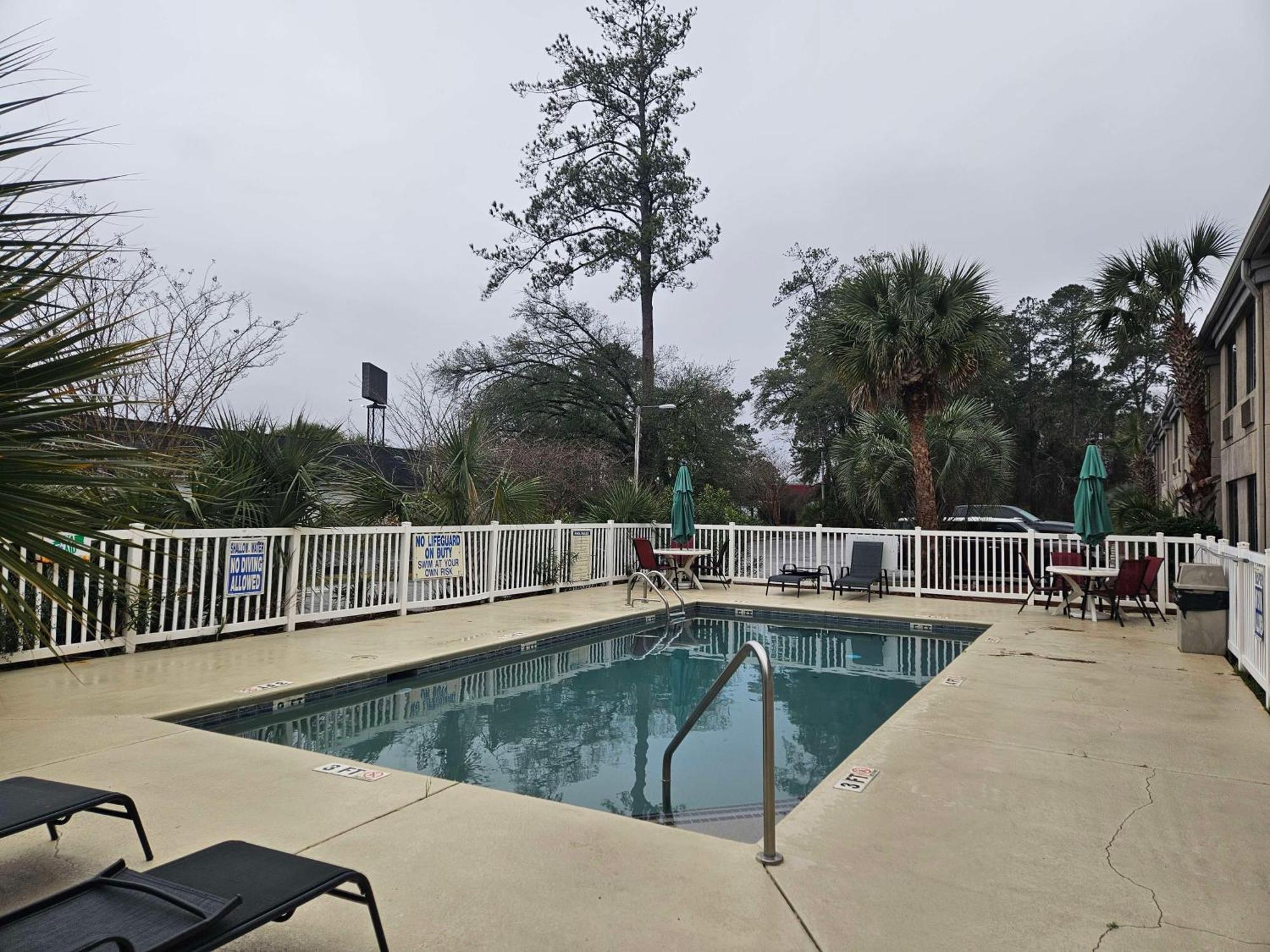 Surestay By Best Western Summerville Flowertown Esterno foto