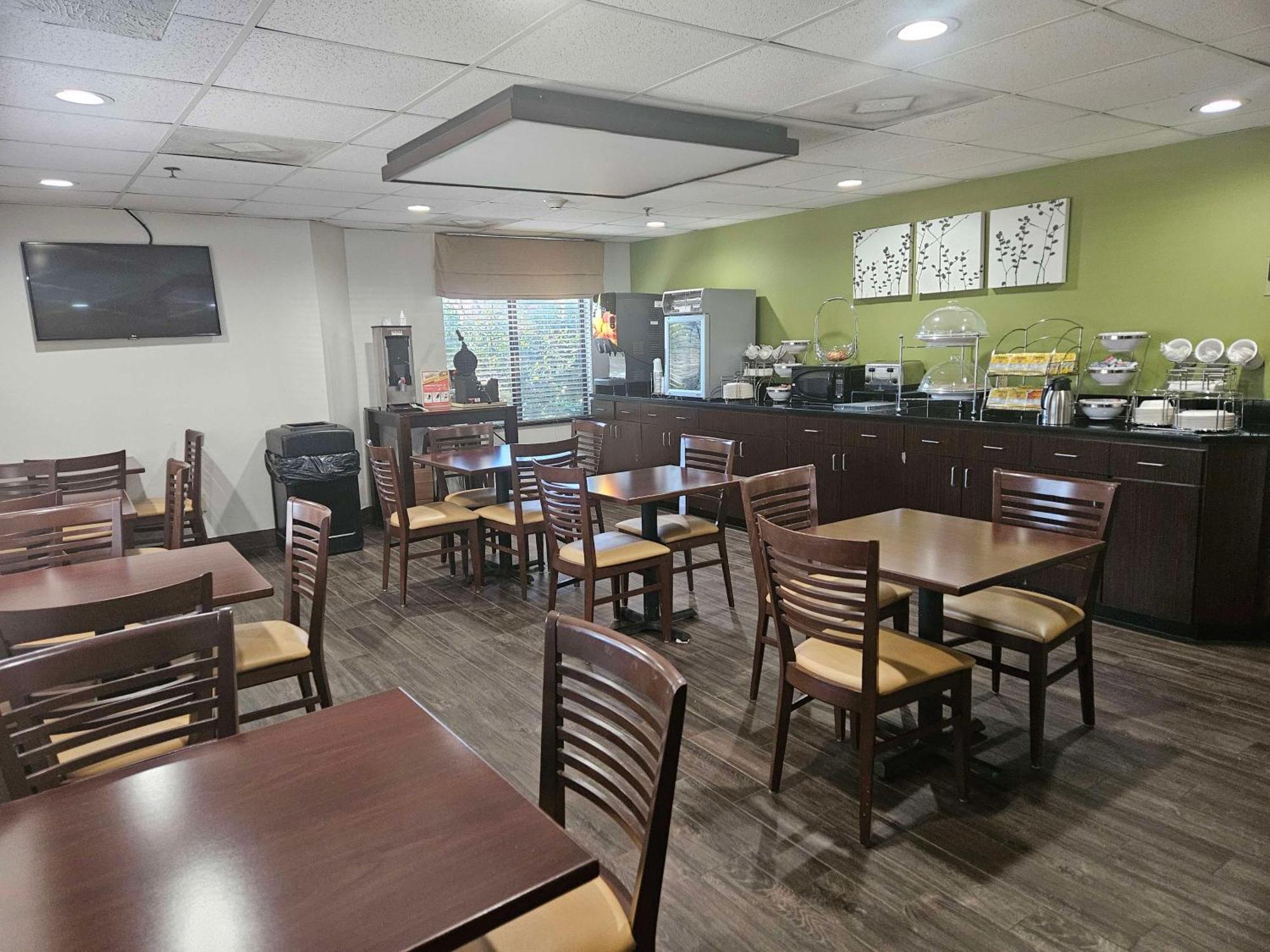 Surestay By Best Western Summerville Flowertown Esterno foto