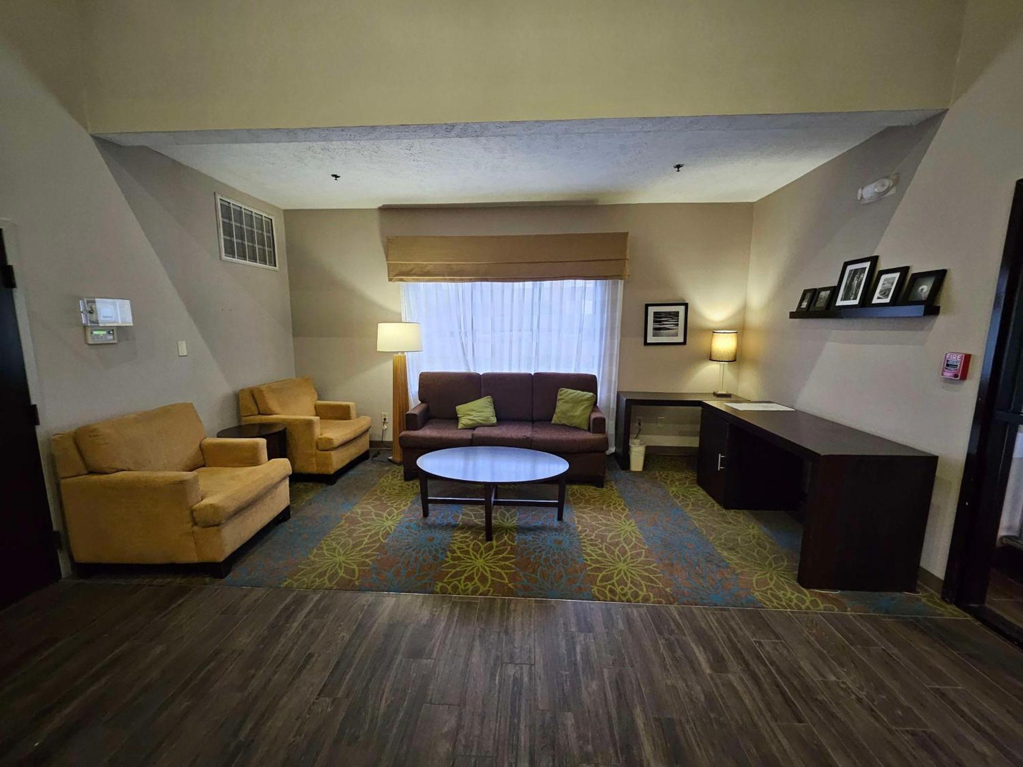 Surestay By Best Western Summerville Flowertown Esterno foto